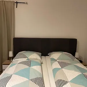 Etzel Apartment