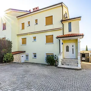  Apartment Sandro Kroatien
